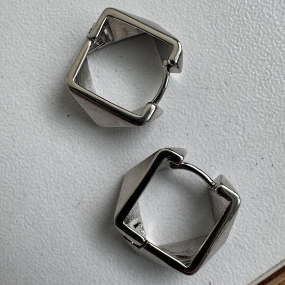 925 Sterling Silver Square Geometric Hoop Earrings - Picture 1 of 6